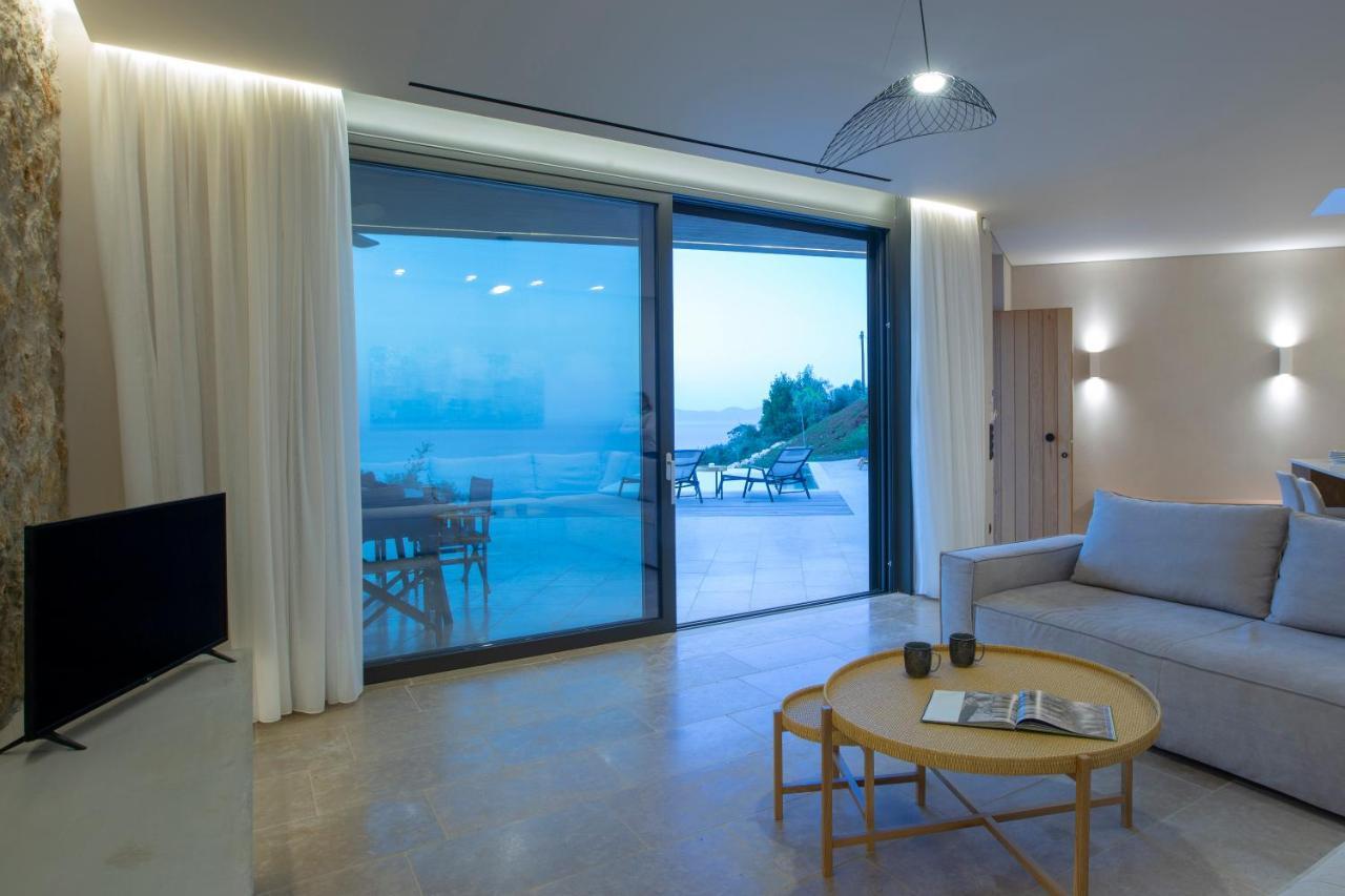 Blooms Of Sivota Bay - Luxury Villas With Private Heated Pool Buitenkant foto